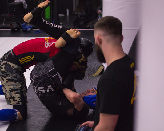 How Tight Should an MMA Rash Guard Be?